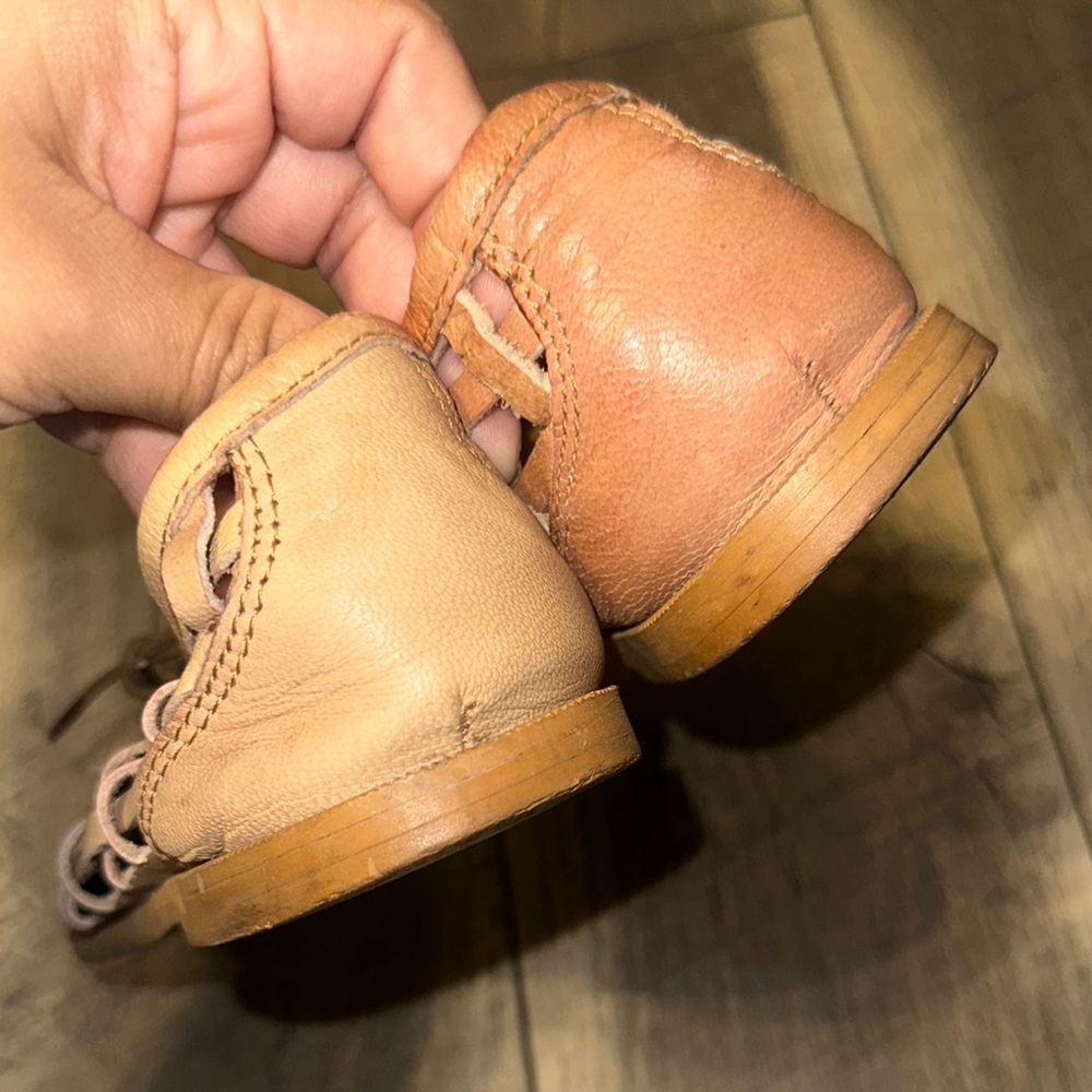 Woven Leather Shoes in Tan - Picture 5 of 7